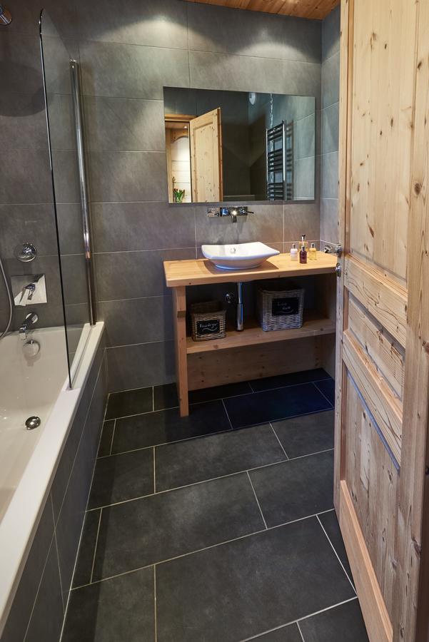 Chalet Virolet B&B เลส์เฌต์ ภายนอก รูปภาพ
